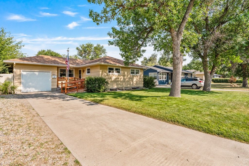 921 25th Street W, Billings, MT 59102 photo 3