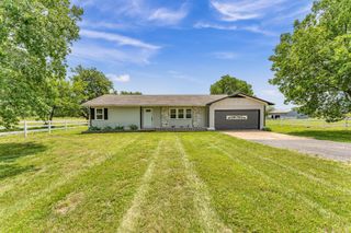 32 State Road F, Buffalo, MO 65622