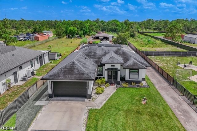 2968 41st AVE NE, Naples, FL 34120