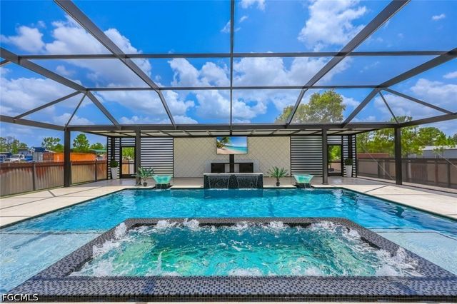 2968 41st AVE NE, Naples, FL 34120
