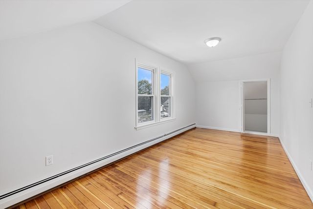1268 President Ave, Fall River, MA 02720