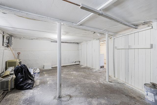 1268 President Ave, Fall River, MA 02720