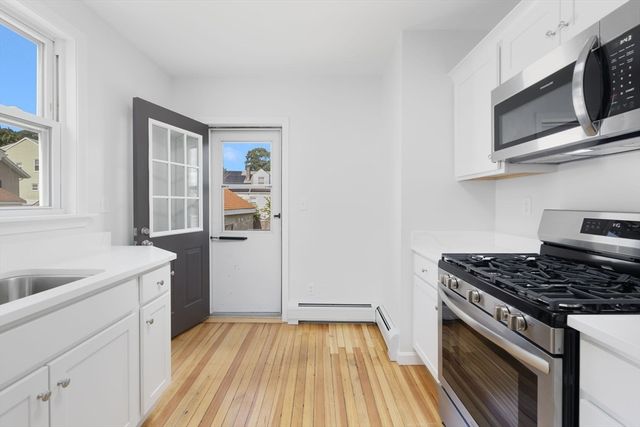 1268 President Ave, Fall River, MA 02720