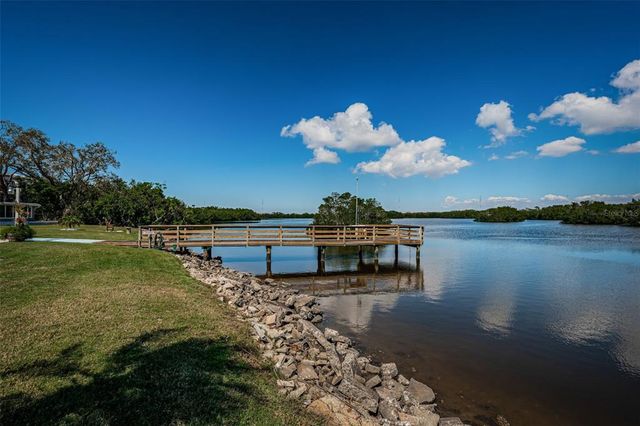 10399 67TH AVENUE 86, Seminole, FL 33772