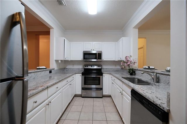 4007 Westchester Ridge NE, Brookhaven, GA 30329