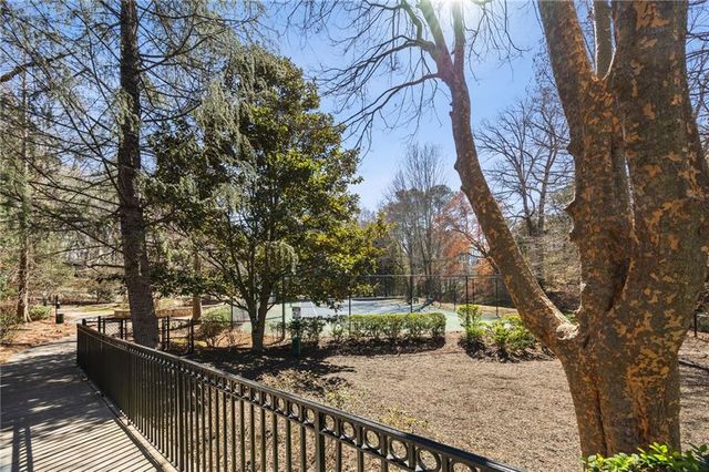 4007 Westchester Ridge NE, Brookhaven, GA 30329