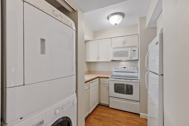 60 Rantoul Street 403, Beverly, MA 01915