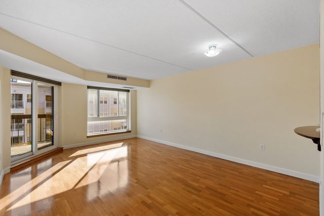 60 Rantoul Street 403, Beverly, MA 01915