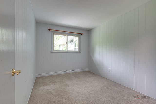 2508 Highland Drive, Lindenhurst, IL 60046
