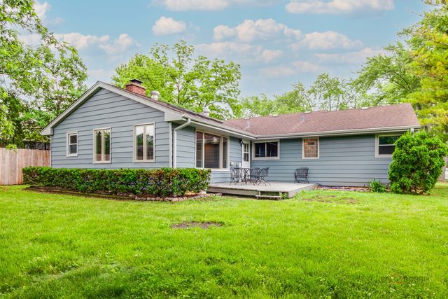 2508 Highland Drive, Lindenhurst, IL 60046