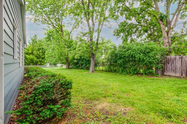 2508 Highland Drive, Lindenhurst, IL 60046