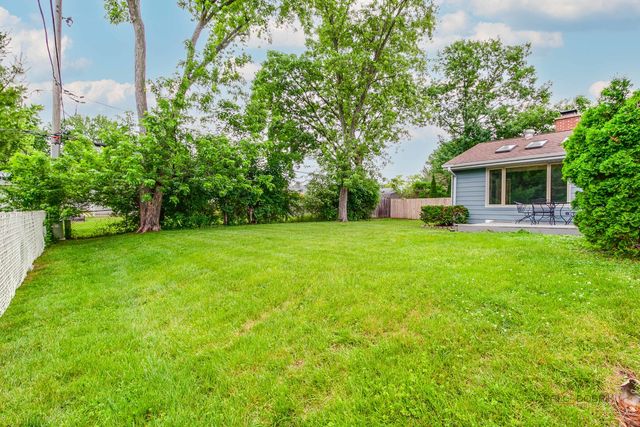 2508 Highland Drive, Lindenhurst, IL 60046