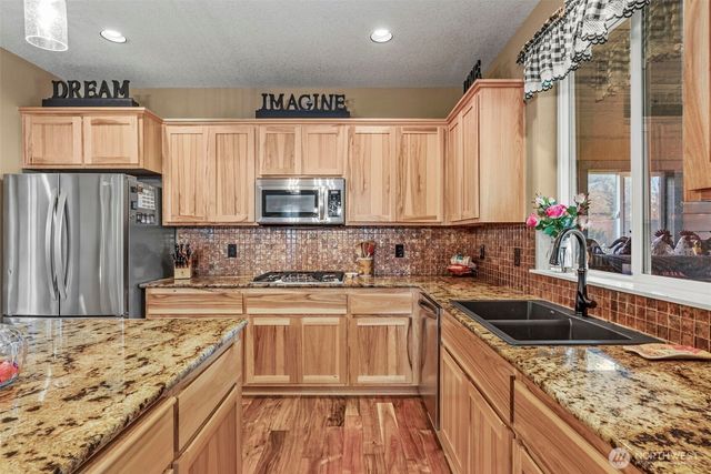 1506 NW 339th Street, La Center, WA 98629