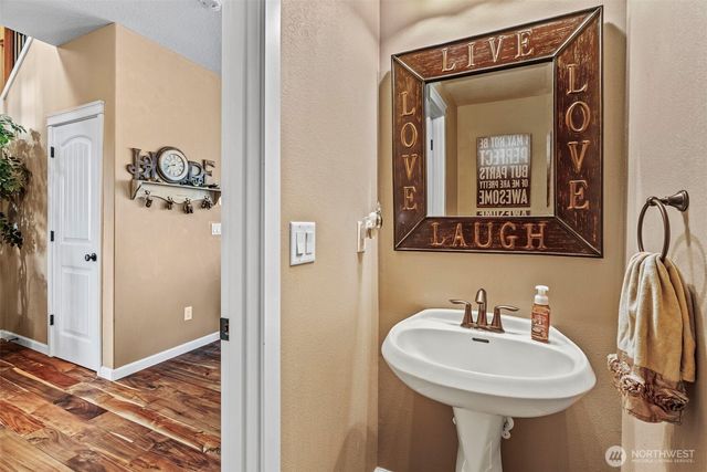 1506 NW 339th Street, La Center, WA 98629