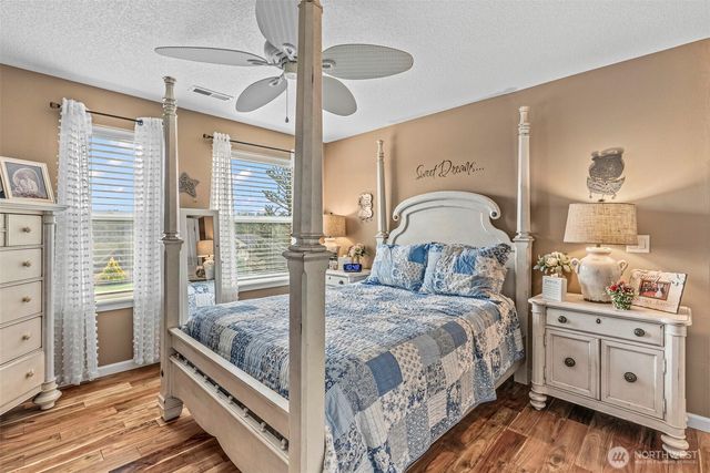 1506 NW 339th Street, La Center, WA 98629