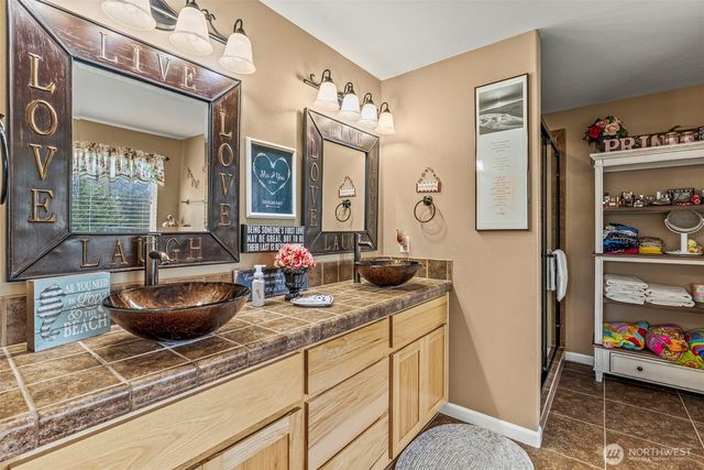 1506 NW 339th Street, La Center, WA 98629