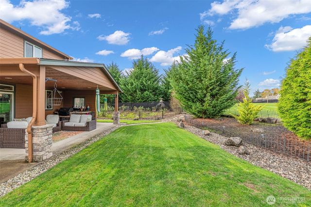 1506 NW 339th Street, La Center, WA 98629