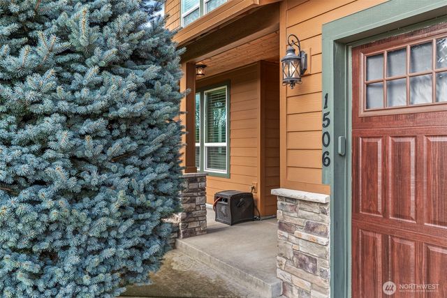 1506 NW 339th Street, La Center, WA 98629