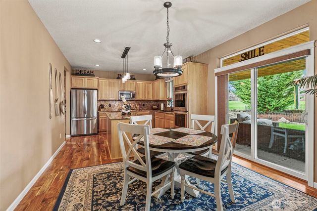 1506 NW 339th Street, La Center, WA 98629