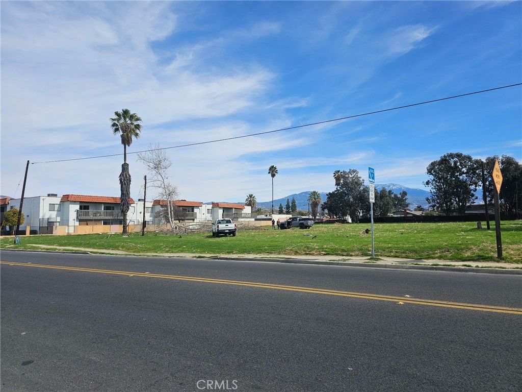 160 S San Jacinto, Hemet, CA 92543