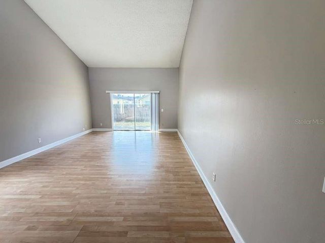 118 DAHLIA VILLAGE CIRCLE 79, Orlando, FL 32807