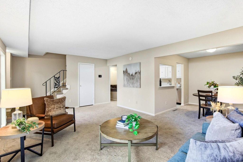 1207 Trailwood S, Hopkins, MN 55343 — photo 2