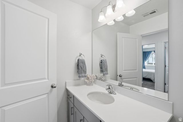 2806 N FIGHTING FALCON ST, Layton, UT 84040