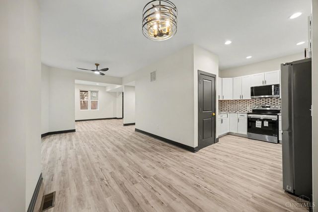 112 Valencia Street, Cincinnati, OH 45219