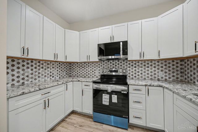 112 Valencia Street, Cincinnati, OH 45219