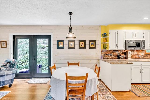 2351 US Highway 221, Jefferson, NC 28640