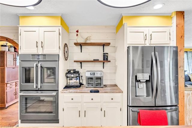 2351 US Highway 221, Jefferson, NC 28640