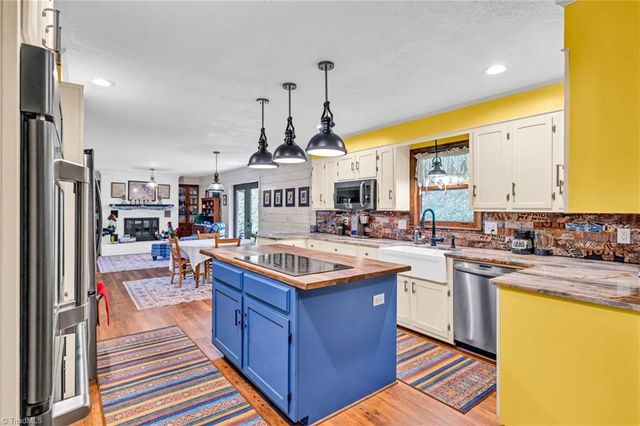 2351 US Highway 221, Jefferson, NC 28640