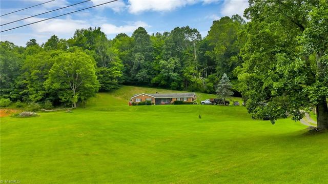 2351 US Highway 221, Jefferson, NC 28640