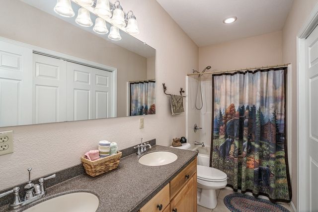 883 Village Road, Murphy, NC 28906