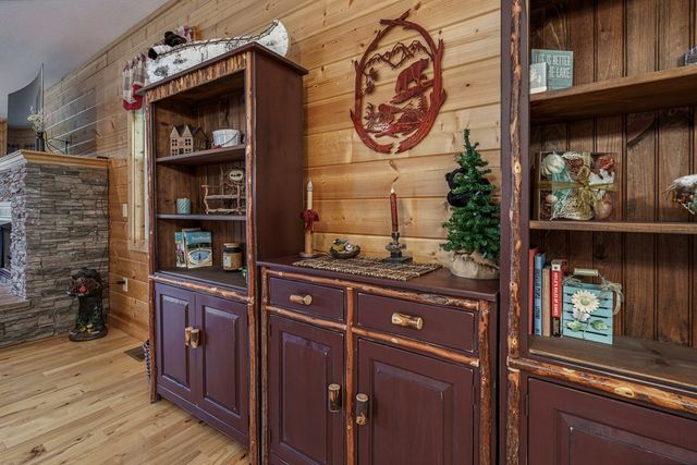 883 Village Road, Murphy, NC 28906
