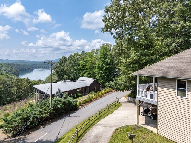 883 Village Road, Murphy, NC 28906