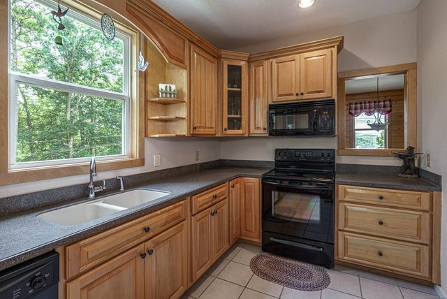 883 Village Road, Murphy, NC 28906