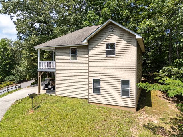 883 Village Road, Murphy, NC 28906