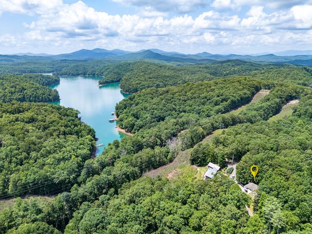 883 Village Road, Murphy, NC 28906