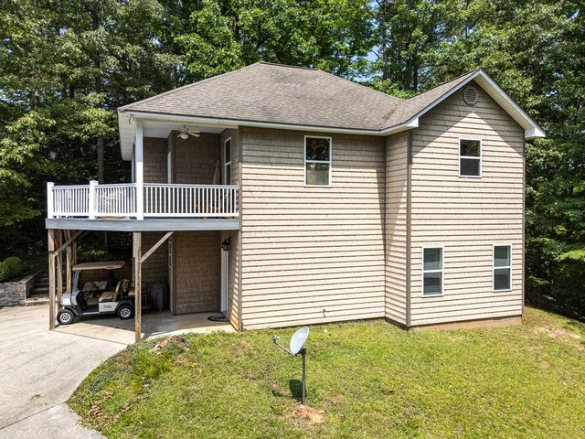 883 Village Road, Murphy, NC 28906