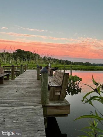 8352 ORANGE CT, Alexandria, VA 22309