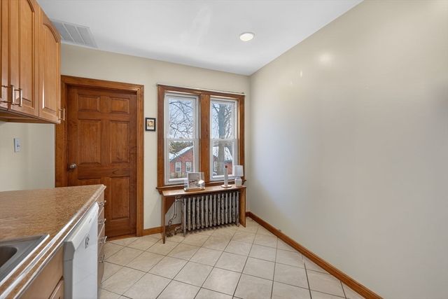 27 S Crescent Circuit, Boston, MA 02135