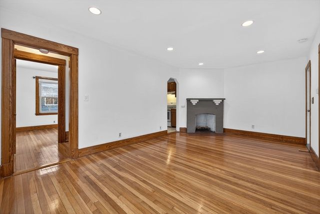 27 S Crescent Circuit, Boston, MA 02135