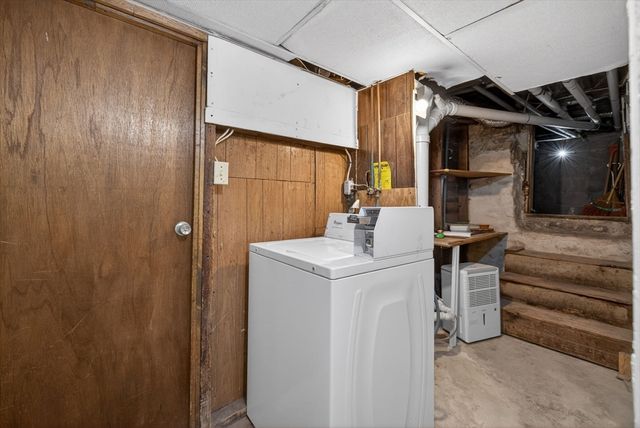27 S Crescent Circuit, Boston, MA 02135
