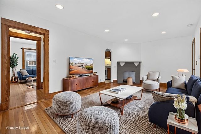 27 S Crescent Circuit, Boston, MA 02135