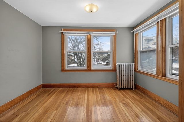 27 S Crescent Circuit, Boston, MA 02135
