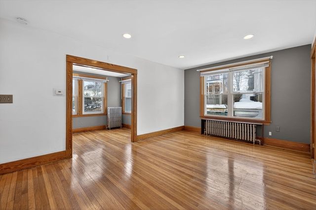 27 S Crescent Circuit, Boston, MA 02135