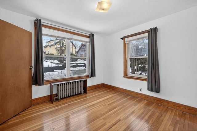 27 S Crescent Circuit, Boston, MA 02135