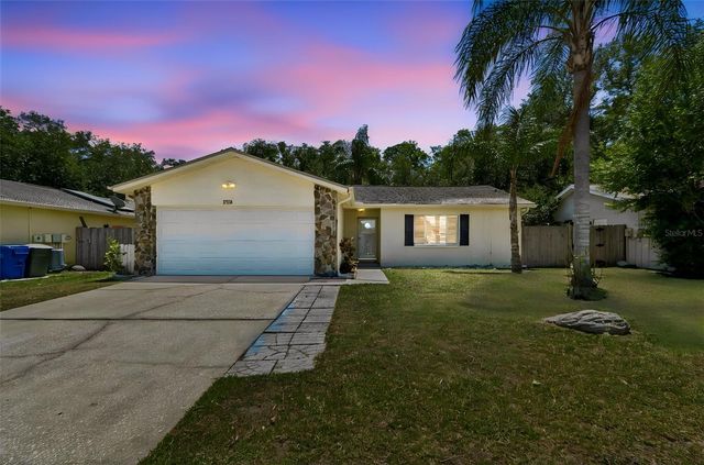 1733 SUTTON PLACE, Dunedin, FL 34698