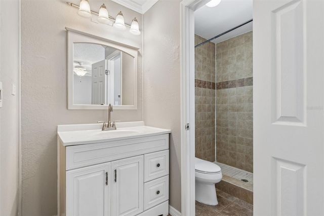 1733 SUTTON PLACE, Dunedin, FL 34698